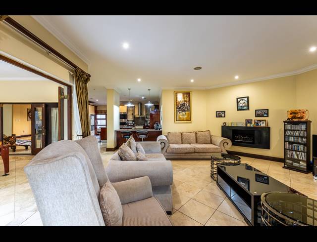 5 BEDROOM HOUSE FOR SALE IN BROADACRES